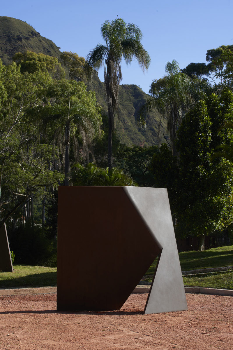 Escultura de Amilcar de Castro